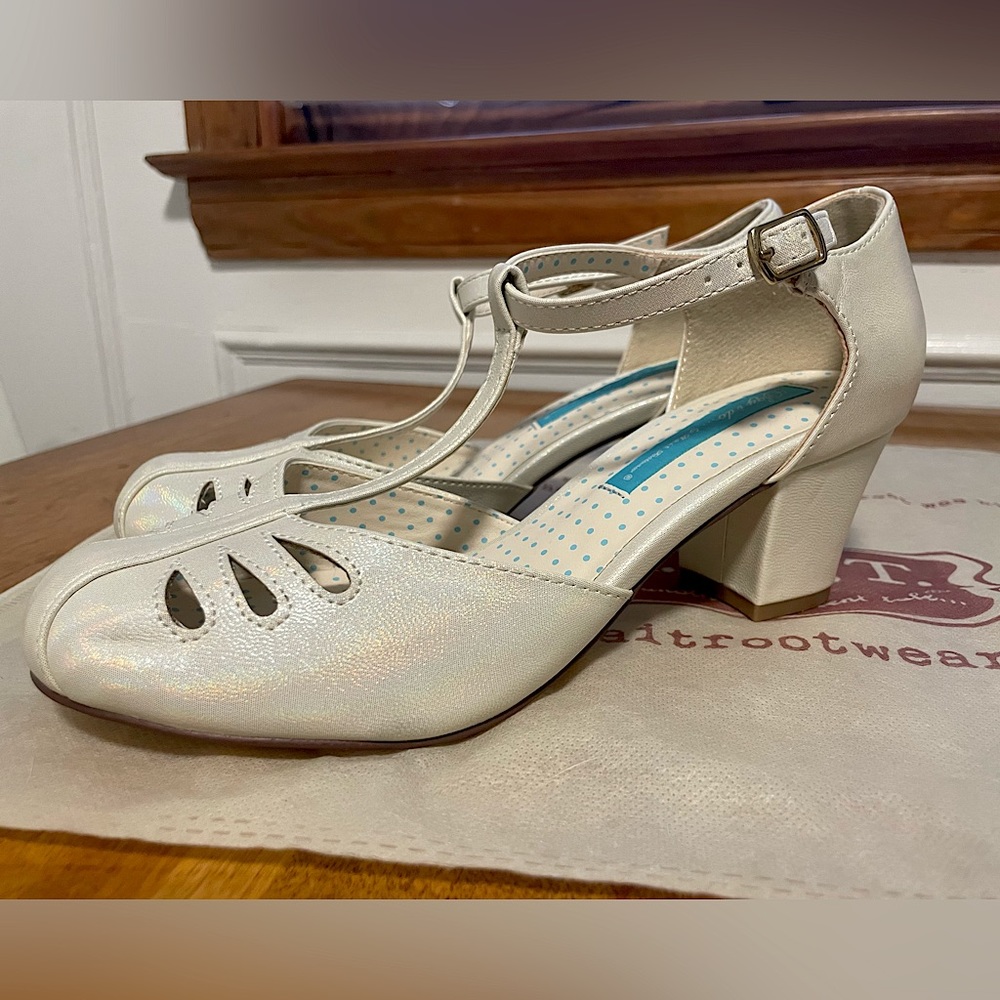 BAIT footwear wedding or vintage heels